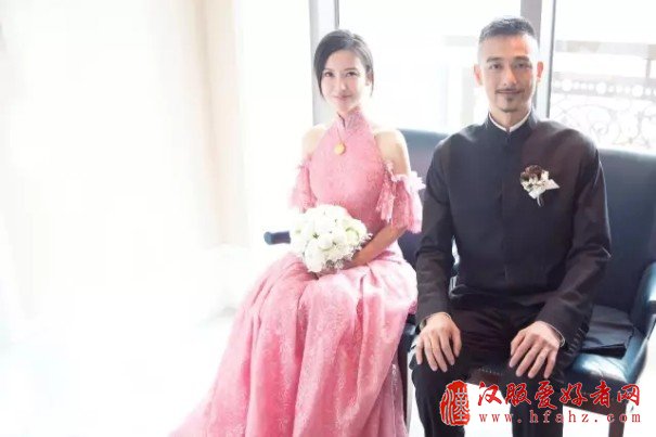 明星大婚，SHIATZY CHEN夏姿陈女装中式订制礼服祝福新人