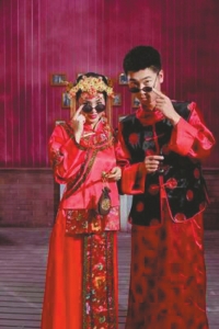 钟情中式婚礼的比例上升 向父母敬茶一刻“最想