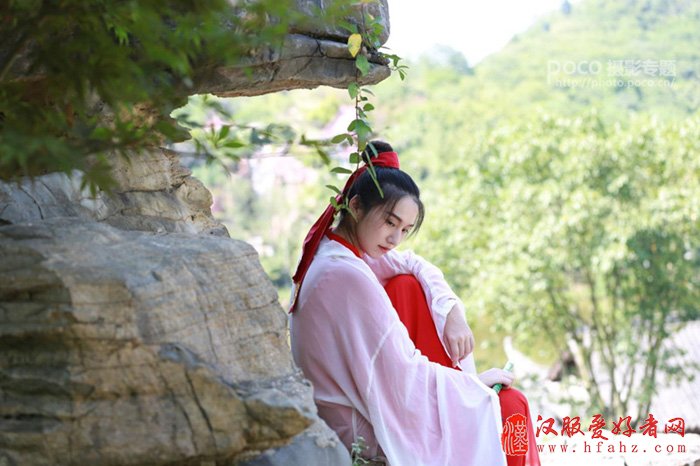 PS调出复古怀旧风格的古装美女照片