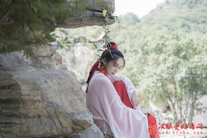 PS调出复古怀旧风格的古装美女照片