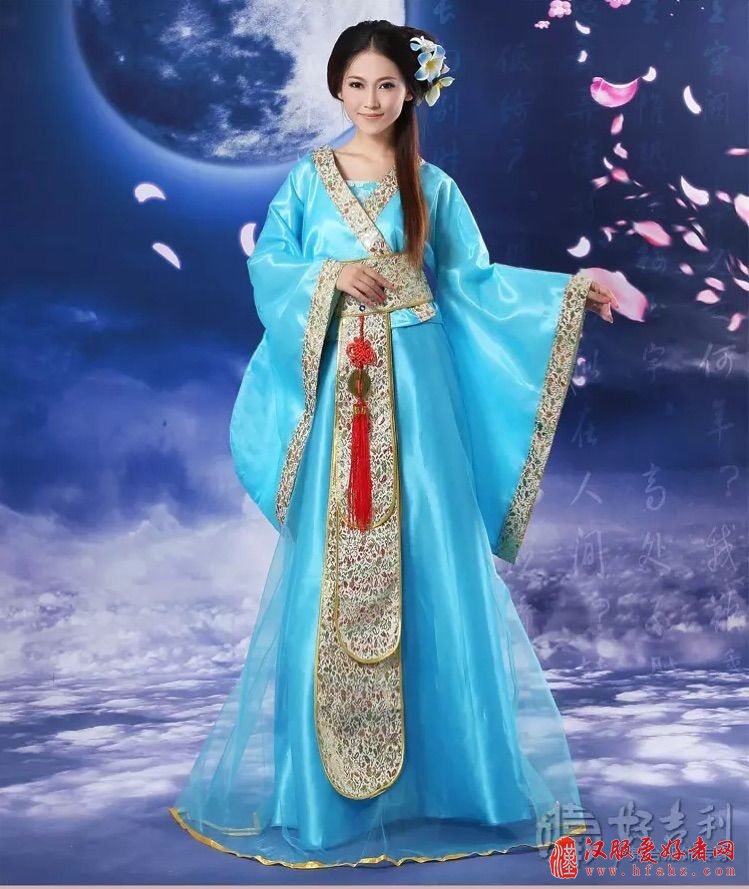  且听我说，如何区别汉服和影楼装