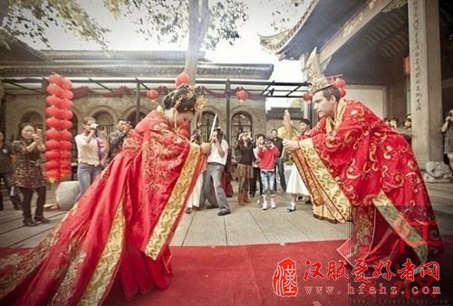【虎山风景区招募】书法展示、瑜伽表演、汉服婚礼……
