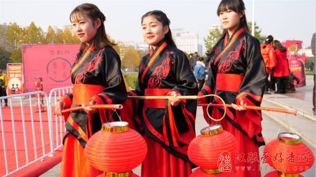 皋城首届汉式集体婚礼隆重举行