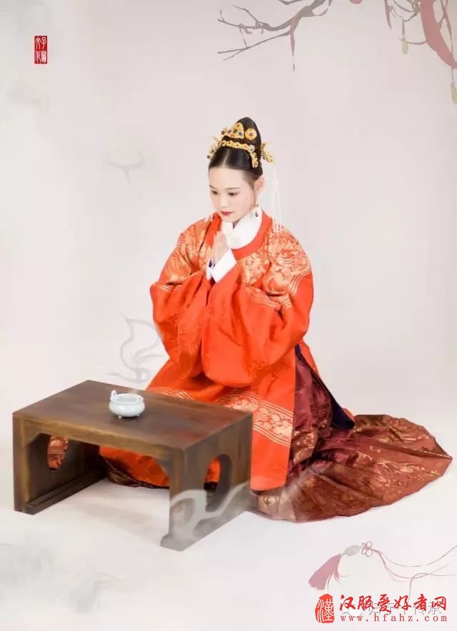  汉服之美丨霓裳羽衣今犹在