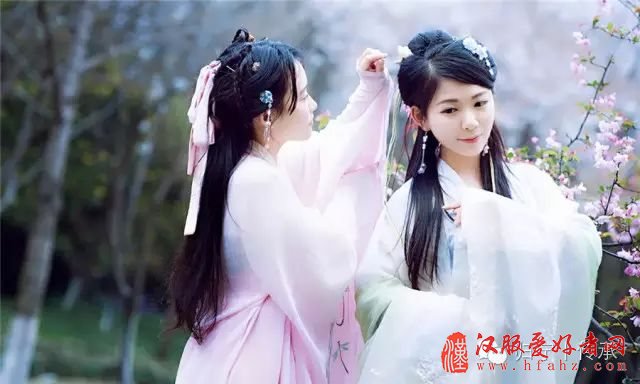  汉服之美丨霓裳羽衣今犹在