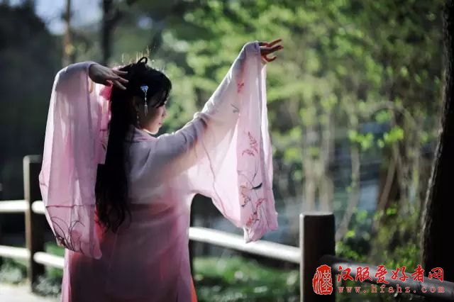  汉服之美丨教你如何快速区别汉服、和服与韩服