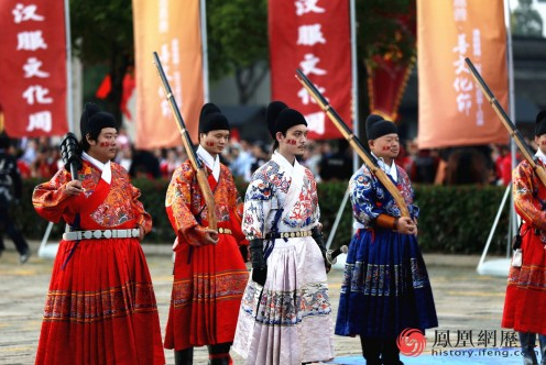凤凰网历史，百万流量见证汉服复兴