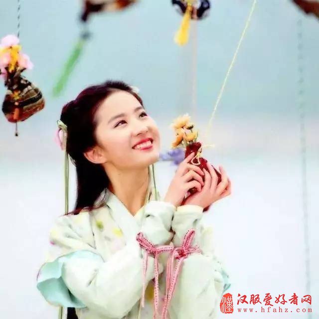  十二位一线女星汉服出镜，美得令人窒息
