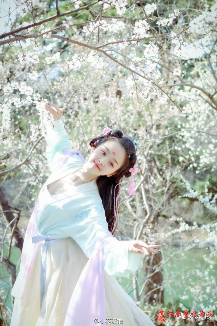  如何拍出好看的汉服照片 汉服照如何凹造型
