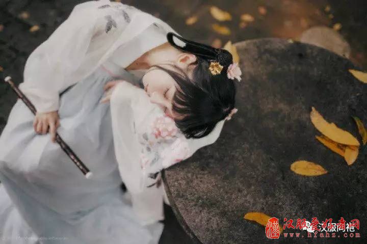 如何拍出好看的汉服照片 汉服照如何凹造型