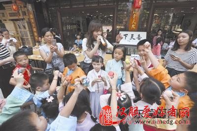 东莞时报亲子活动：穿汉服制香囊 3D打印做龙舟