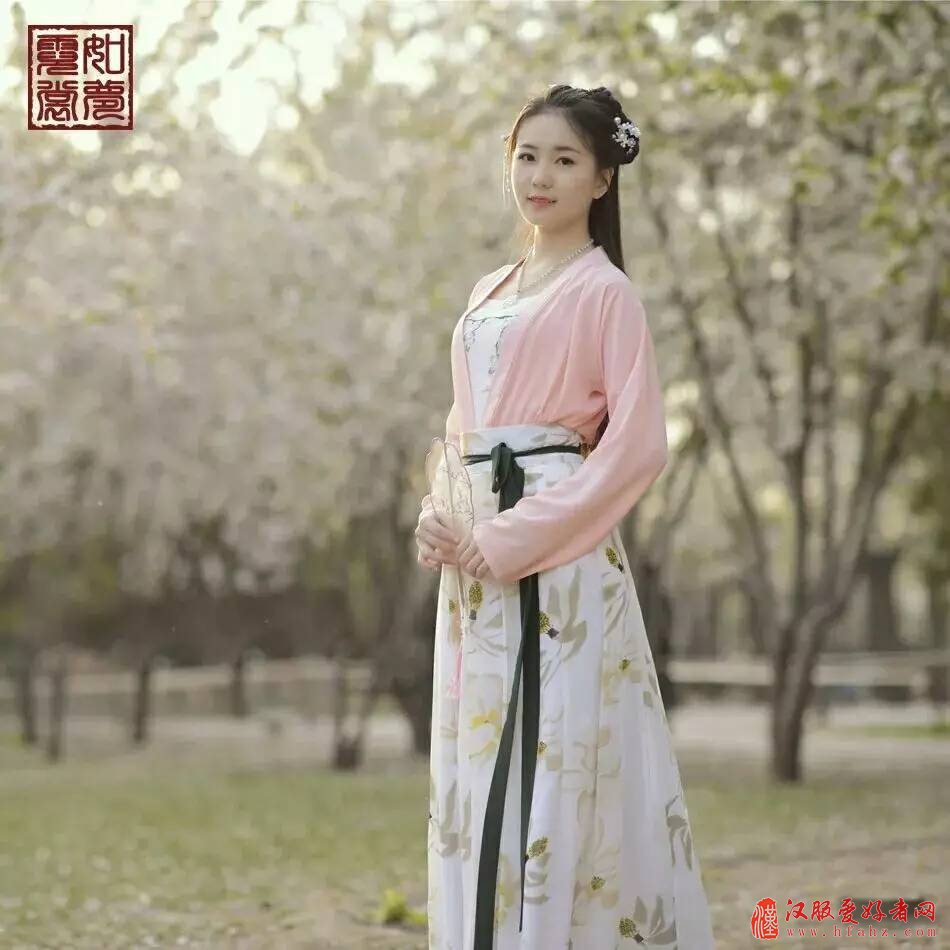  适合夏天穿的汉服搭配推荐