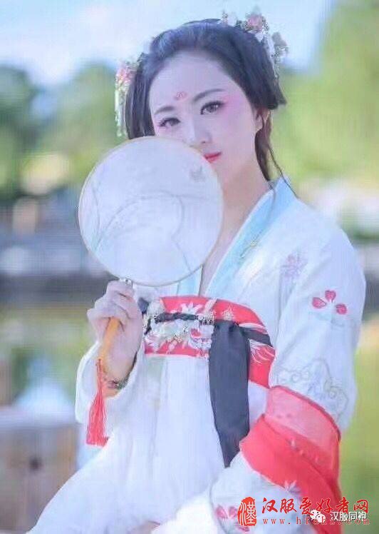 中国汉族女子妆容—花钿