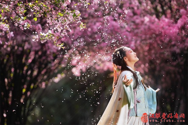 云南本土摄影师耘耘众生的古风世界