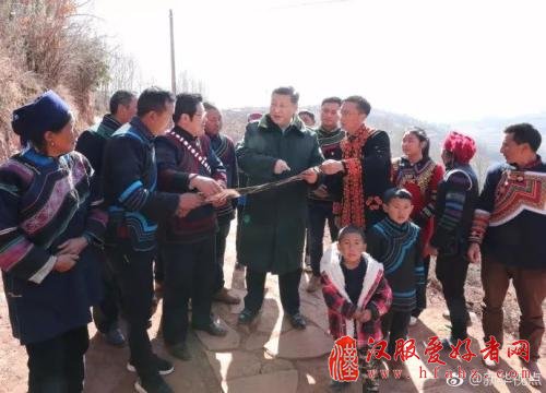 习近平给大凉山村民支招致富路