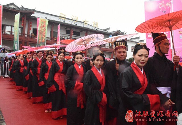 公共频道国庆成功举办 “在河之洲·三河”2016安徽汉服集体婚礼大典