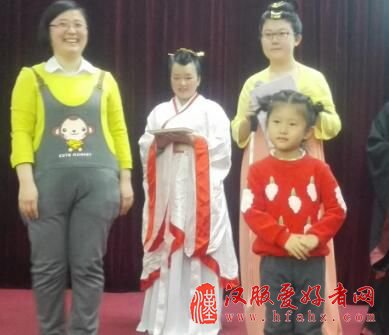 活动吸引来最萌国学小达人：大家好，我这厢有礼了。