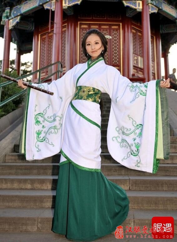 【中原佛山文化庙会百人汉服秀】邀君着华夏衣冠共写《三字经》