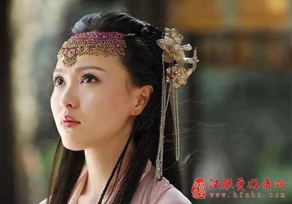 古装剧中的“金色珠花”,邓莎唐嫣李沁吴倩,