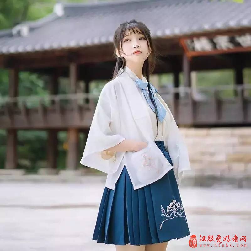 穿着汉服去旅行丨五一旅游汉服穿衣攻略