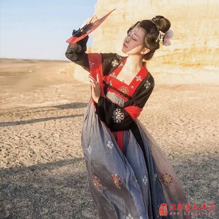  穿着汉服去旅行丨五一旅游汉服穿衣攻略