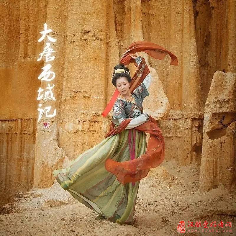  穿着汉服去旅行丨五一旅游汉服穿衣攻略