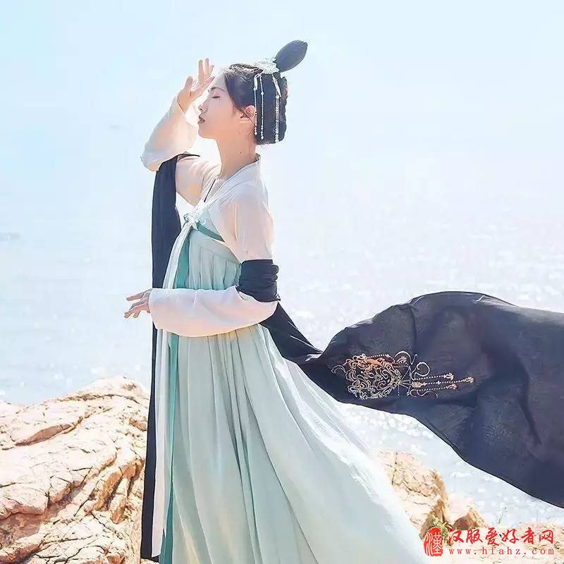  穿着汉服去旅行丨五一旅游汉服穿衣攻略