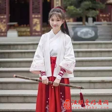  穿着汉服去旅行丨五一旅游汉服穿衣攻略