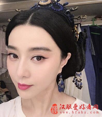 范冰冰拍古装戏眼神霸气 被调侃：越来越像李晨