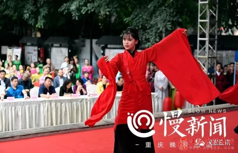 如何过中秋？ 月圆之夜，家家户户行祭月礼