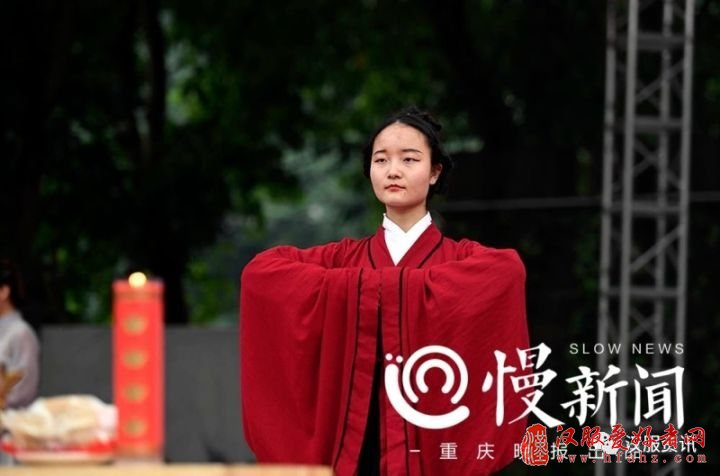 如何过中秋？ 月圆之夜，家家户户行祭月礼