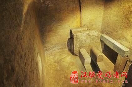  阔腿裤源于汉服吗？你的阔腿裤掉坑了吗？
