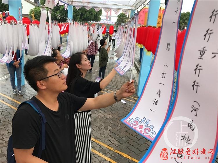 汉服 净手 上香 南滨路再现古代中秋拜月仪式