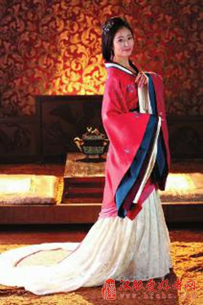 汉服造型 成检验女星美貌利器(图)