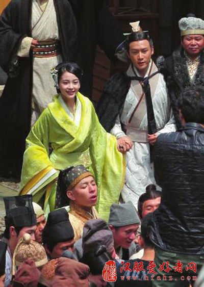 汉服造型 成检验女星美貌利器(图)