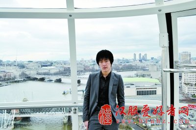 伦敦街头秀汉服