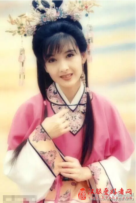  这九大优美古风拍照姿势，你会几种？