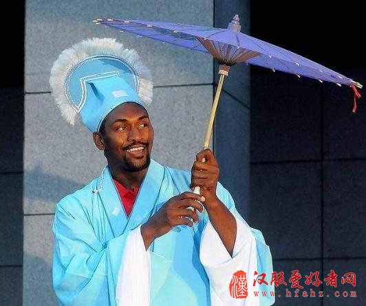 NBA球星尝鲜穿汉服：麦迪科比英俊潇洒，奥尼尔霸气十足！