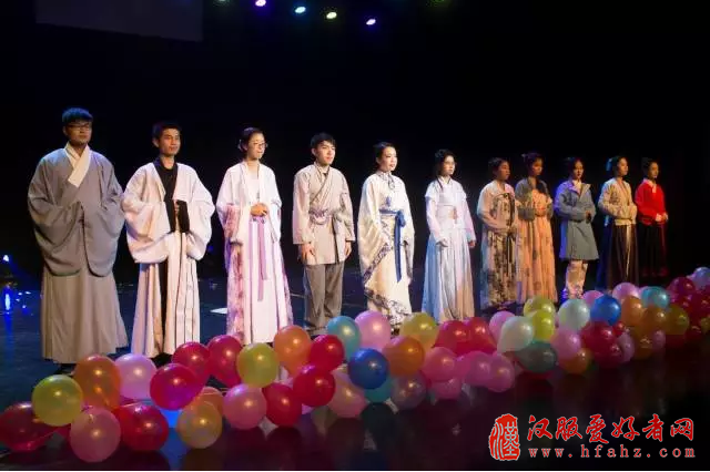  曲裾襦裙——关于我们的记忆