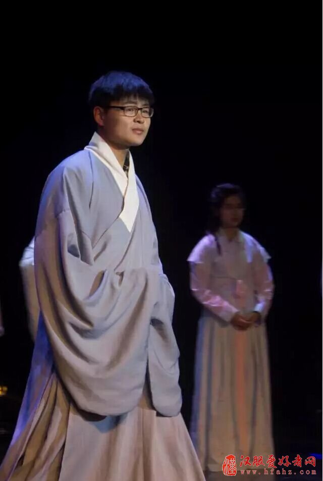 曲裾襦裙——关于我们的记忆