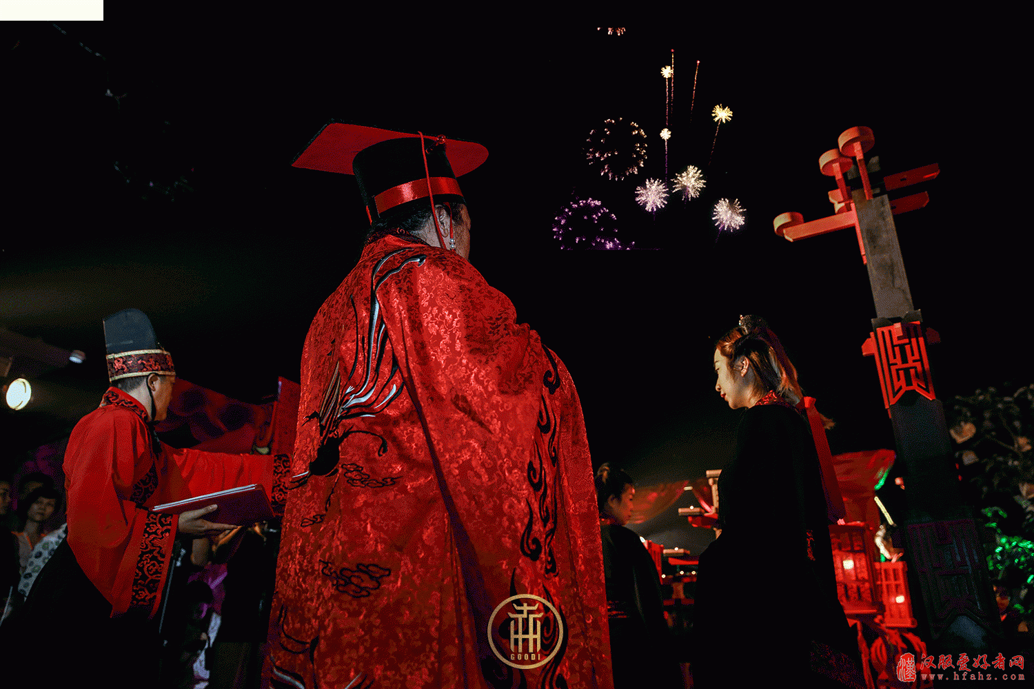  中国传统文化正当道 汉服婚礼回归本真
