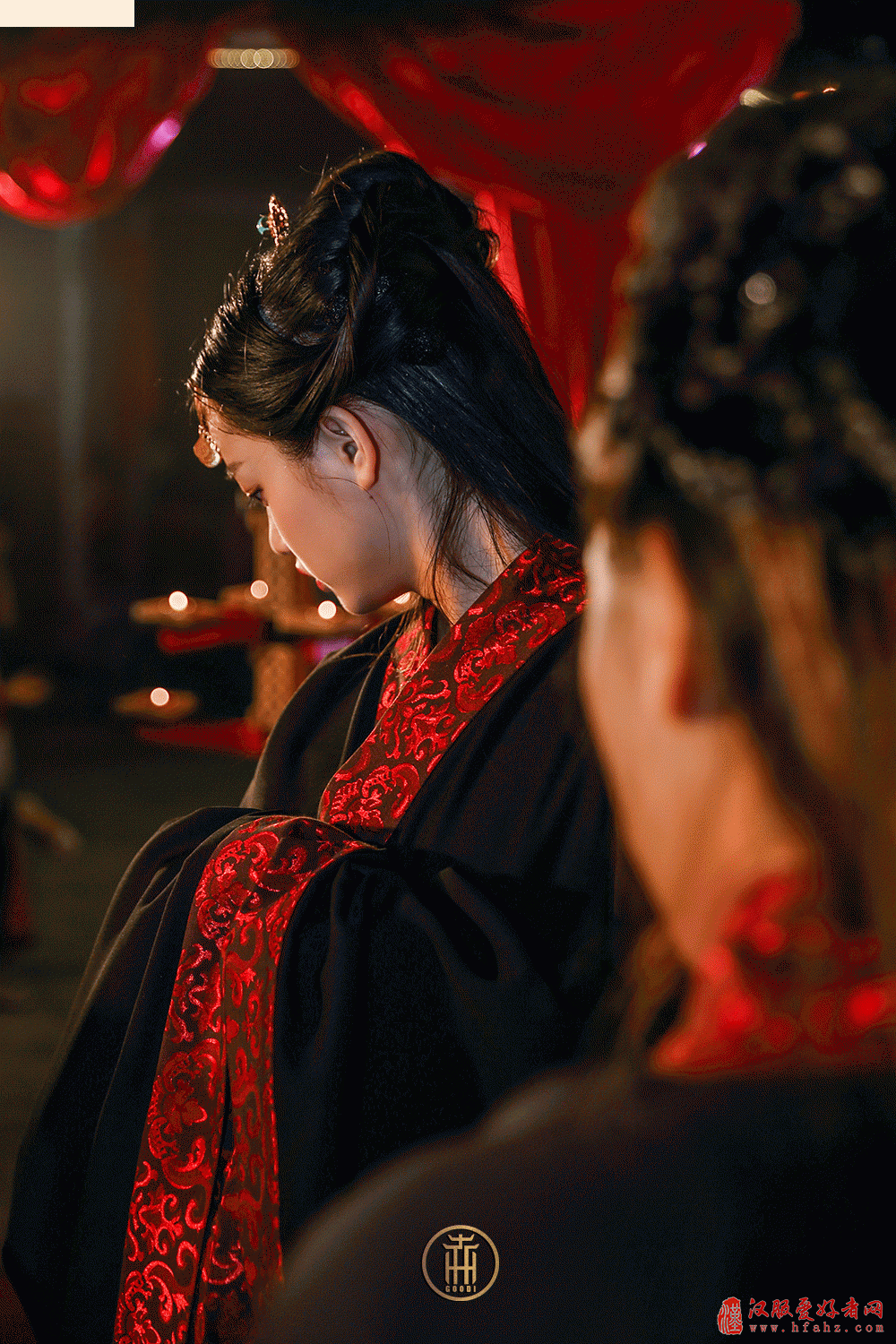  中国传统文化正当道 汉服婚礼回归本真