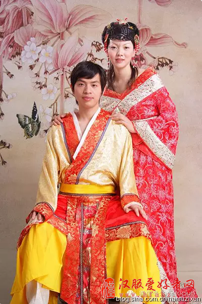  如何区别汉服与影楼装