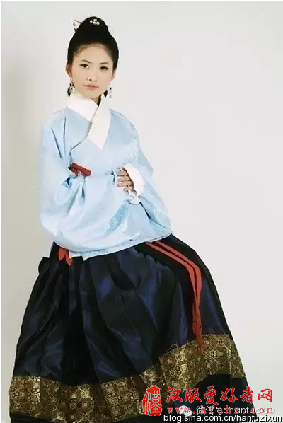  如何区别汉服与影楼装
