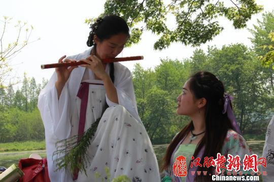 唐钰炜 摄