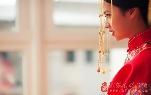 月白嫁衣中式礼服
