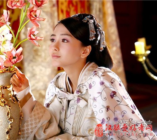  《云中歌》baby唯美造型 汉服首秀美了观众的心