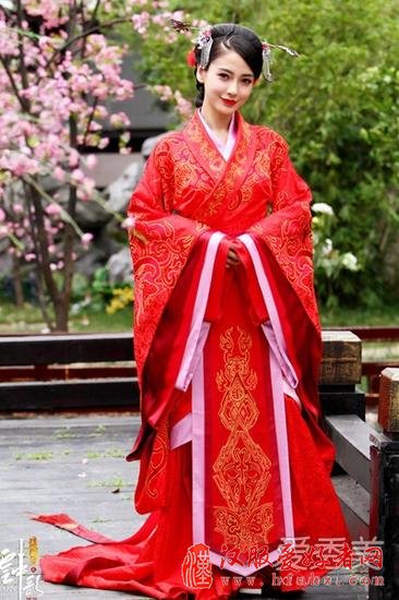  《云中歌》baby唯美造型 汉服首秀美了观众的心