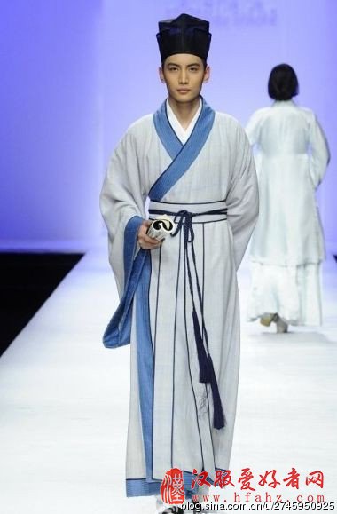  穿汉服的基本礼仪 汉服的注意事项