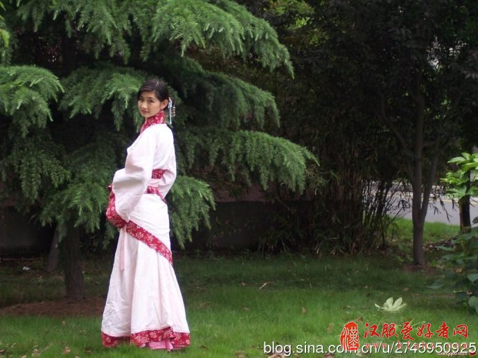  穿汉服的基本礼仪 汉服的注意事项